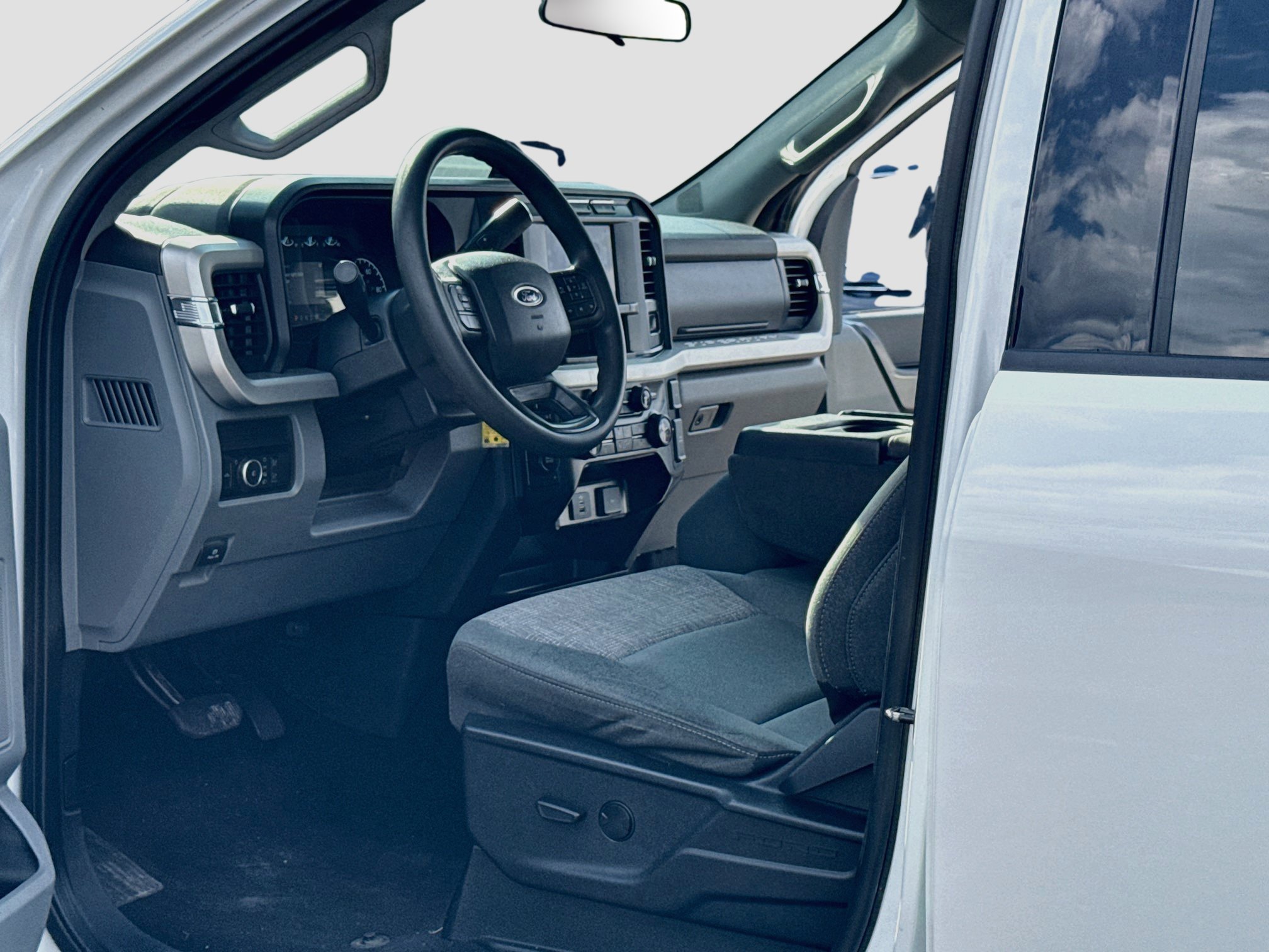 Certified 2024 Ford F250 XLT AWD/4WD image 11