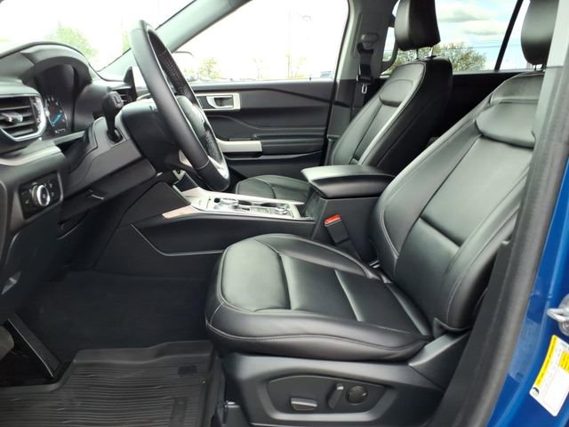 Certified 2023 Ford Explorer XLT w/ Equipment Group 202A AWD/4WD image 13