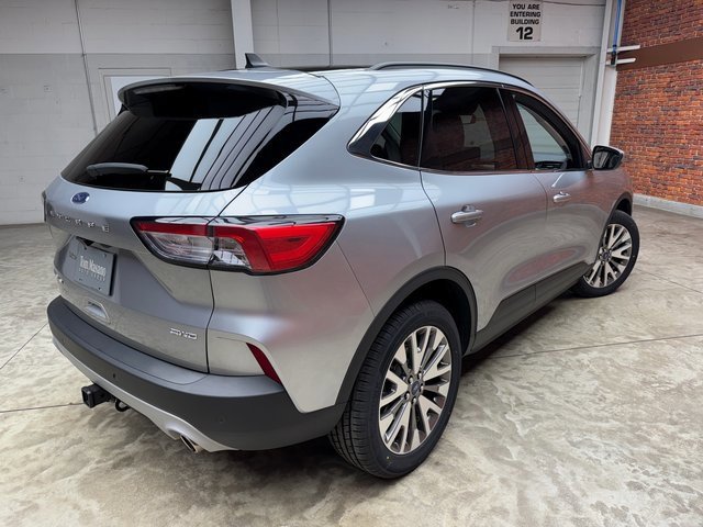 Certified 2022 Ford Escape Titanium w/ Class II Trailer Tow Package image 5