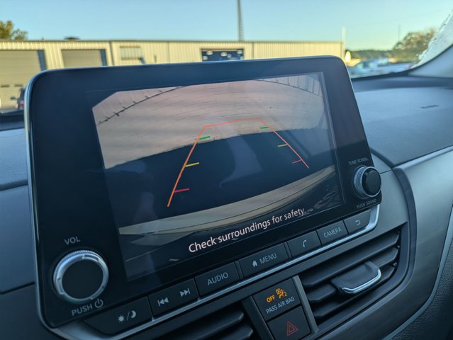 Used 2024 Nissan Altima 2.5 SV image 23