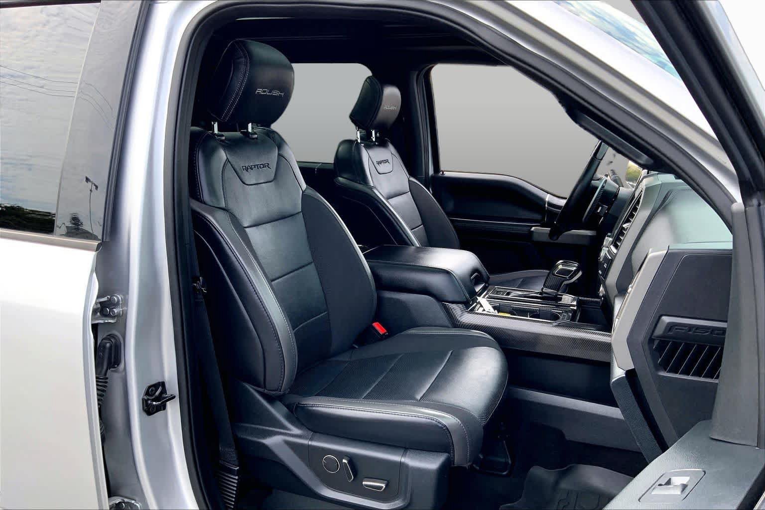 Certified 2019 Ford F150 Raptor w/ Equipment Group 802A Luxury AWD/4WD image 9