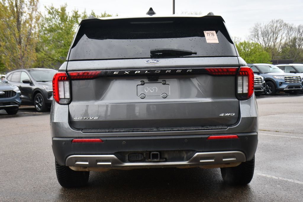 Certified 2025 Ford Explorer Active w/ Active Comfort Package AWD/4WD image 5