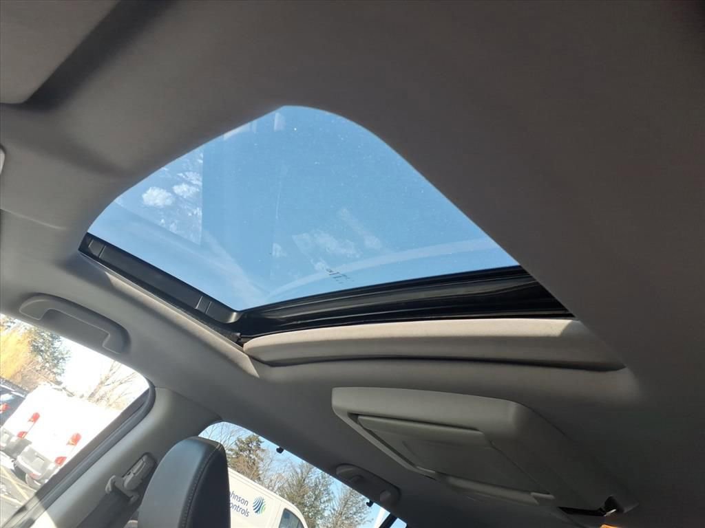 Used 2019 Honda Pilot Touring image 10