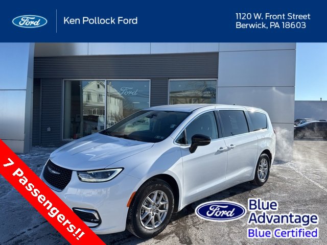 Used 2024 Chrysler Pacifica Touring-L image 1