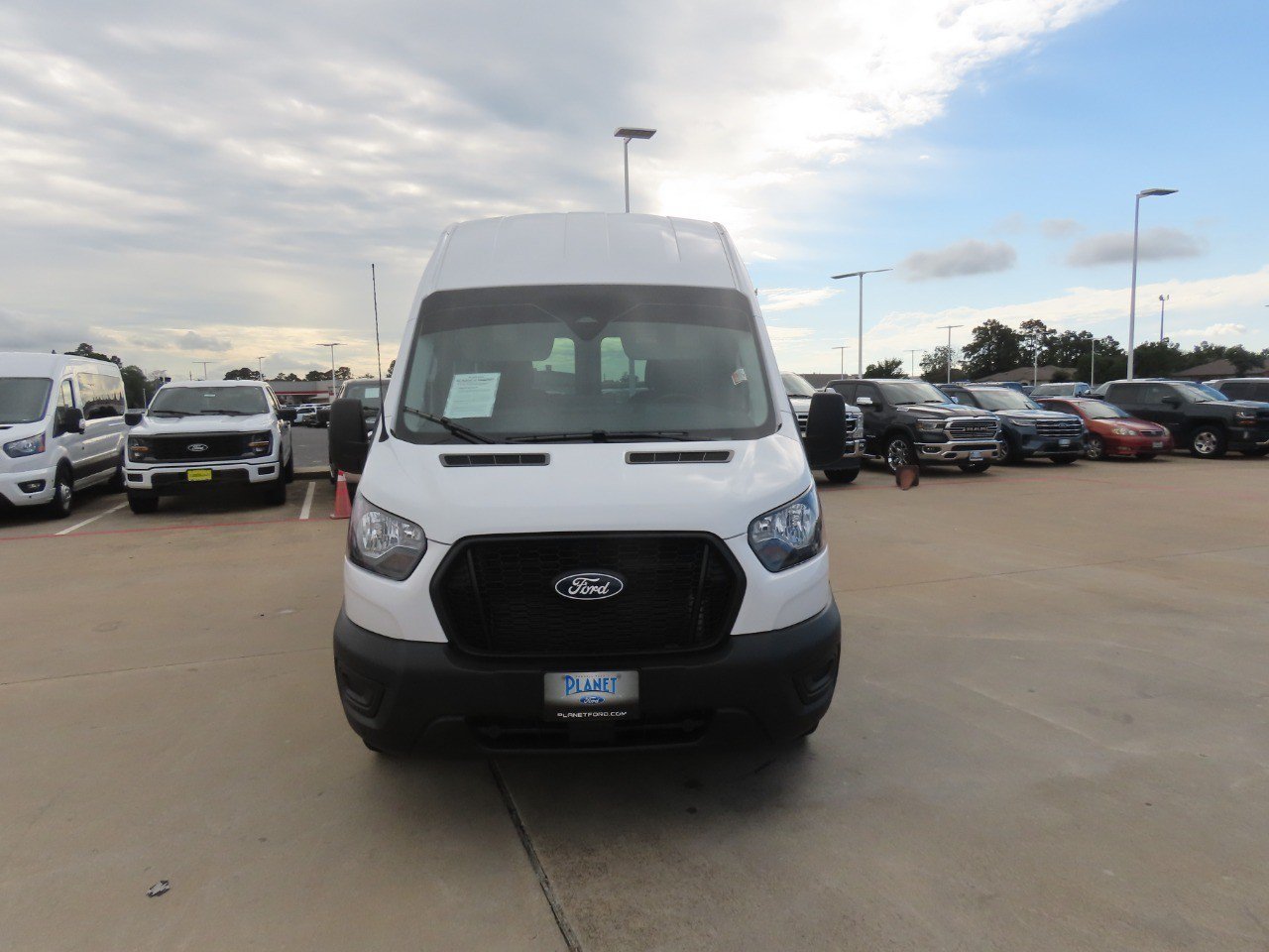 Certified 2026 Ford Transit 250 148 High Roof Extended w/ Load Area Protection Package RWD image 5