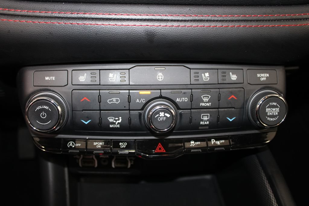 Used 2024 Dodge Durango GT RWD image 50