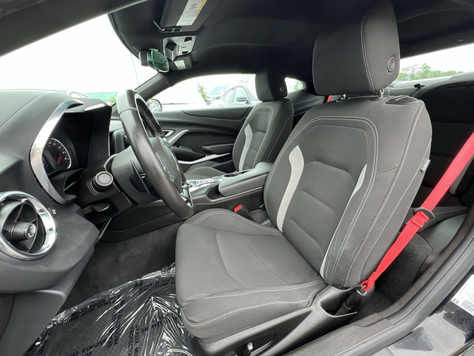 Used 2022 Chevrolet Camaro LT RWD image 21