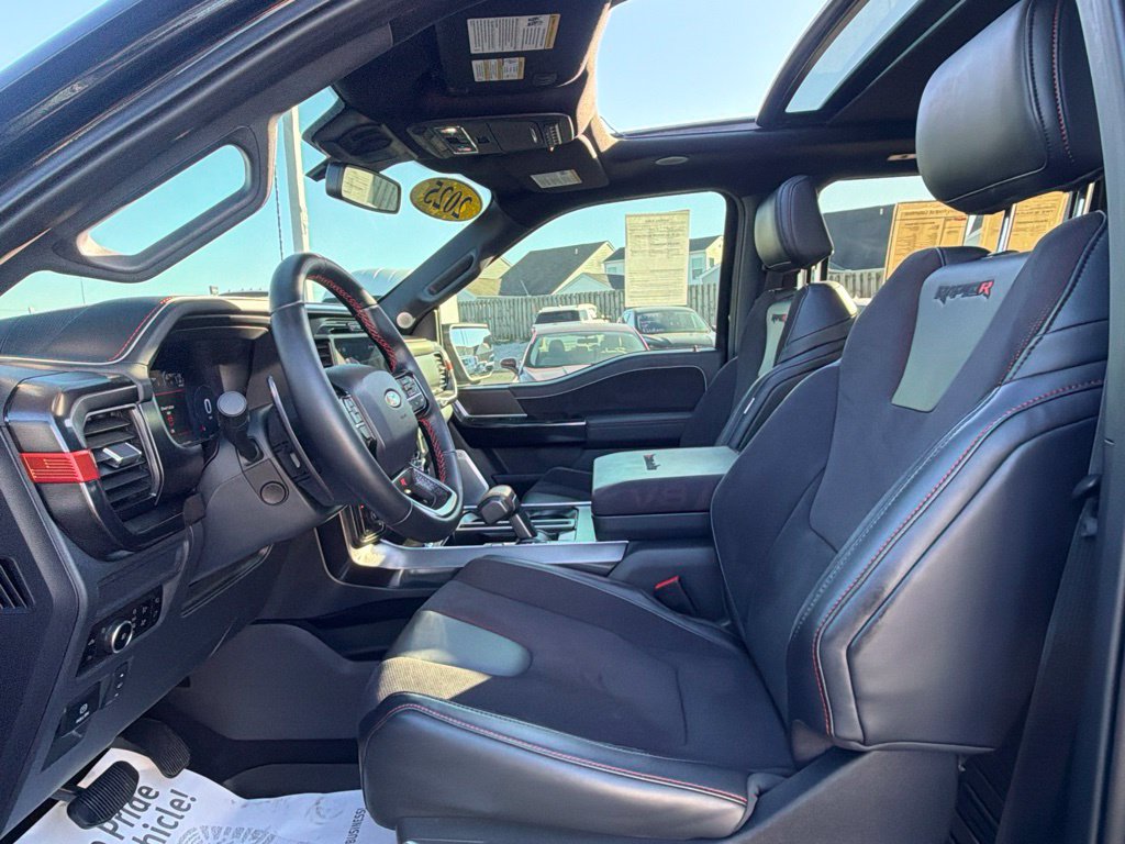 Certified 2025 Ford F150 Raptor w/ Equipment Group 803A Raptor R AWD/4WD image 32
