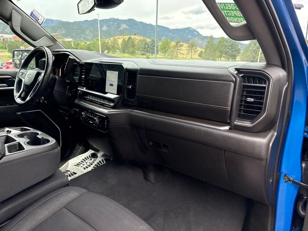 Used 2023 Chevrolet Silverado 1500 LT w/ Protection Package AWD/4WD image 29