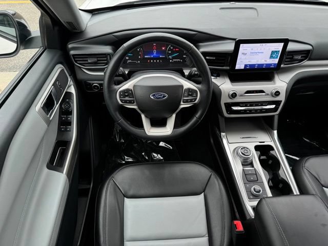 Certified 2023 Ford Explorer XLT w/ Equipment Group 202A AWD/4WD image 12