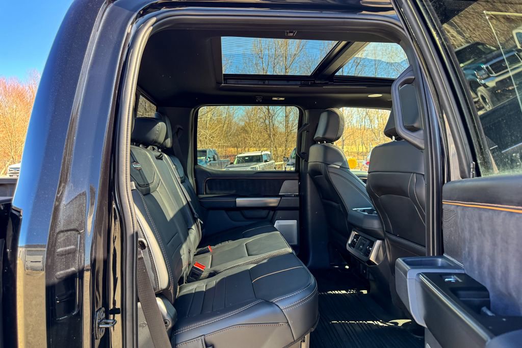 Certified 2024 Ford F250 Platinum w/ FX4 Off-Road Package AWD/4WD image 22