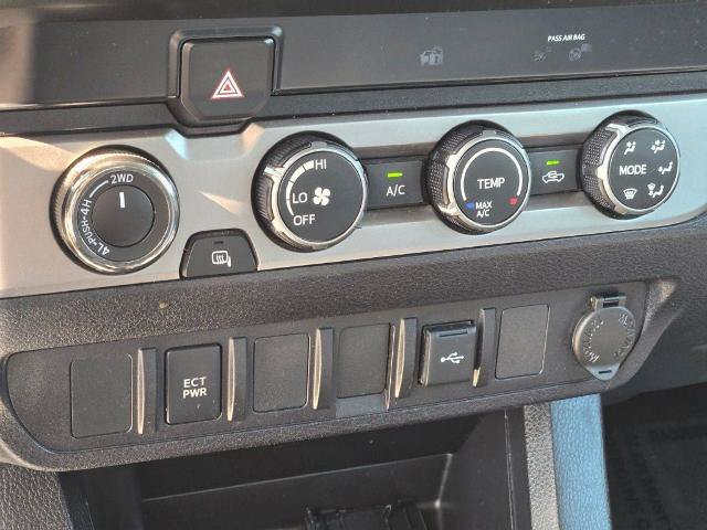 Used 2020 Toyota Tacoma SR AWD/4WD image 26