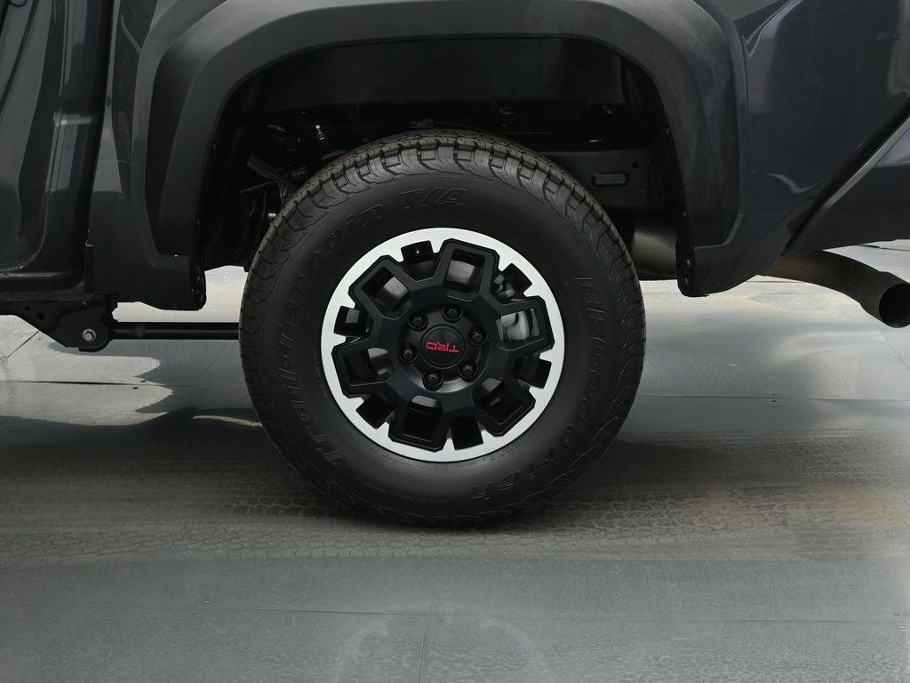 Used 2024 Toyota Tacoma TRD Off-Road image 46