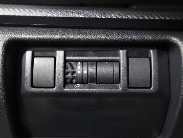 Used 2025 Subaru Crosstrek 2.5i Limited w/ Crosstrek Mirror Package image 19