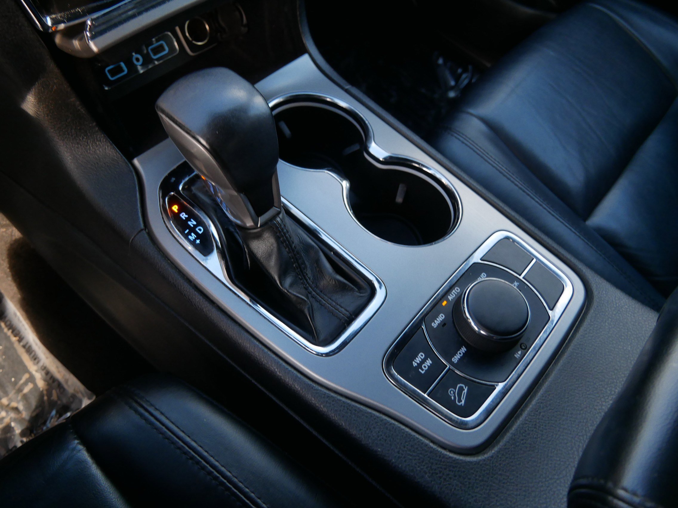 Used 2020 Jeep Grand Cherokee Limited image 24