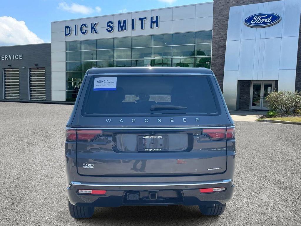 Used 2024 Jeep Wagoneer Series II w/ HD Trailer Tow Package image 3