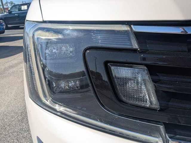 Certified 2019 Ford Expedition Limited w/ Equipment Group 303A image 11