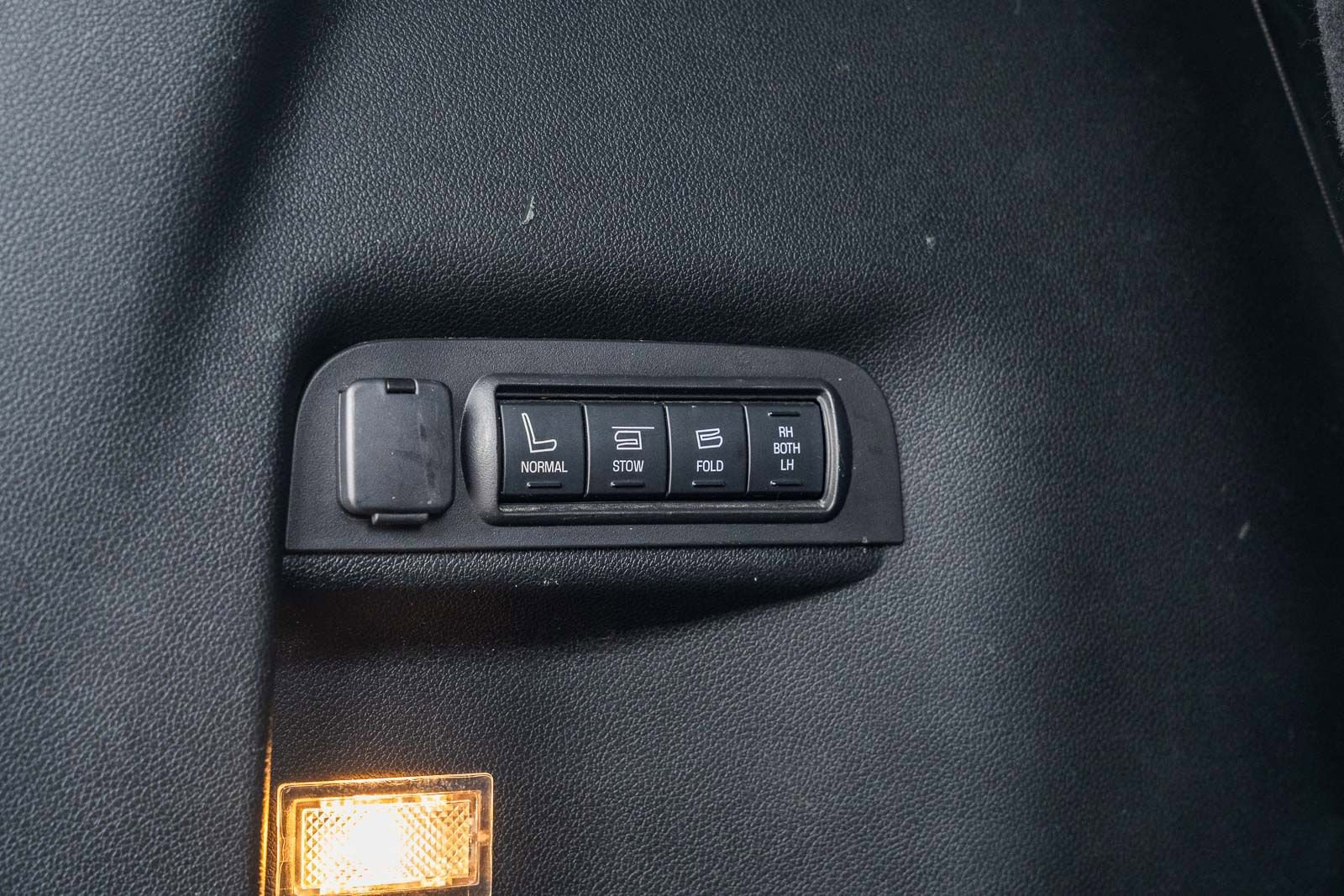 Certified 2018 Ford Explorer Platinum AWD/4WD image 19