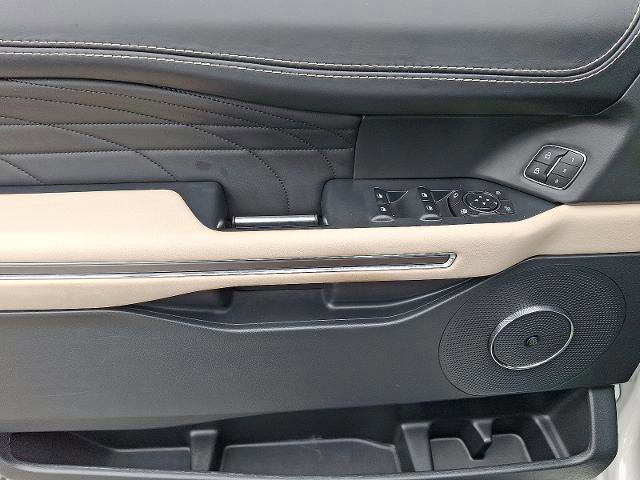 Certified 2022 Ford Expedition Max Platinum image 13