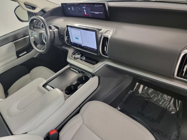 Certified 2025 Ford Expedition Platinum AWD/4WD image 19