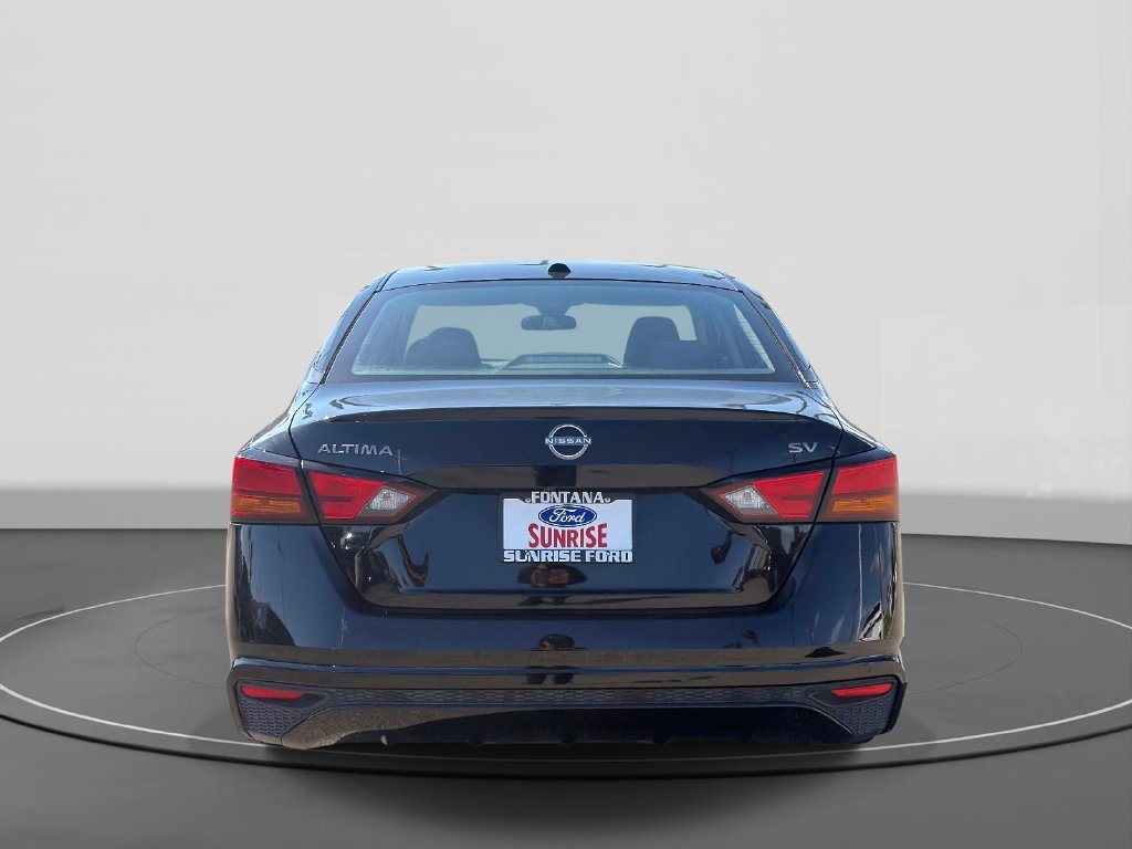 Used 2024 Nissan Altima 2.5 SV FWD image 6