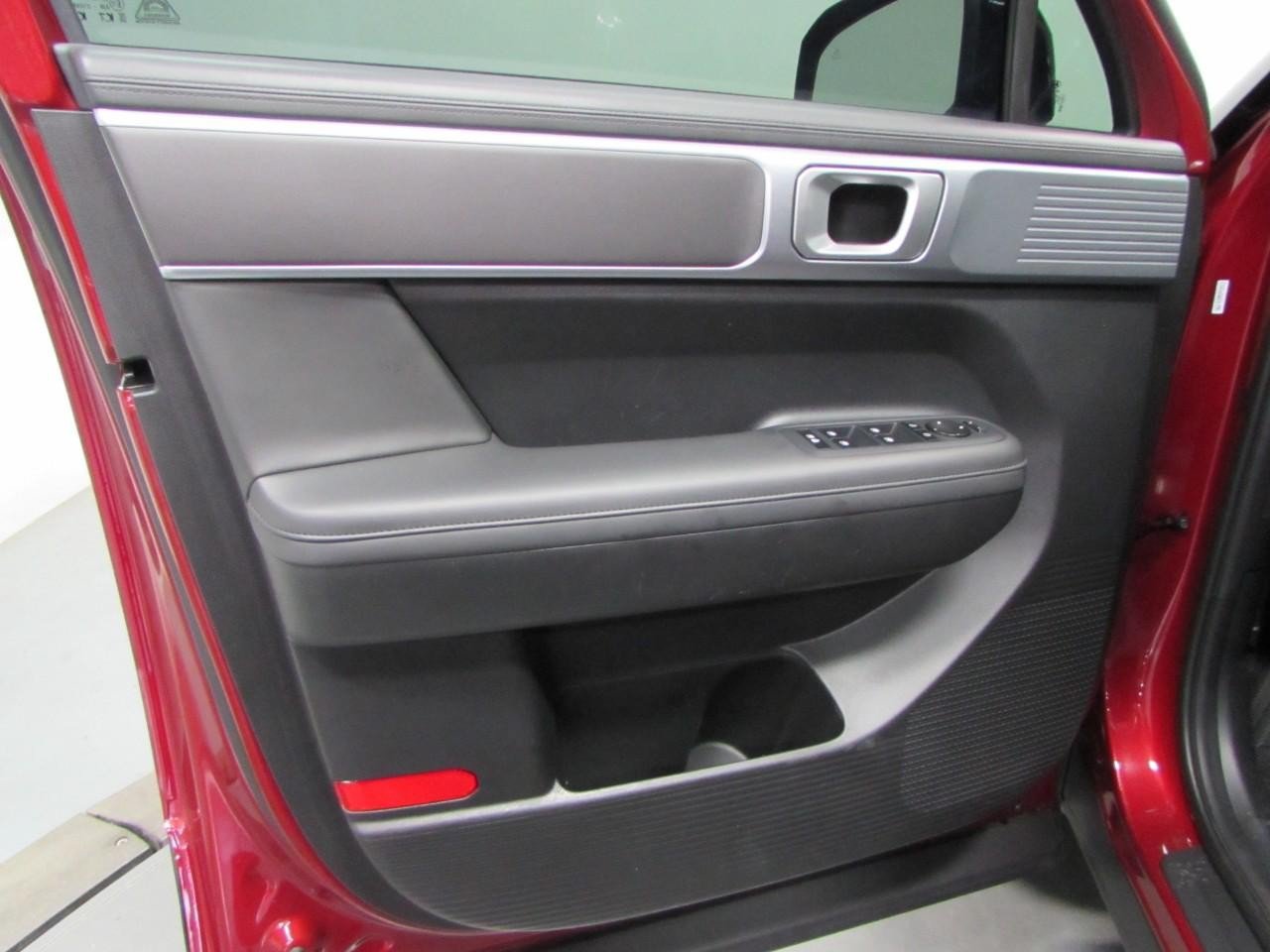 Used 2024 Hyundai Santa Fe XRT AWD/4WD image 12