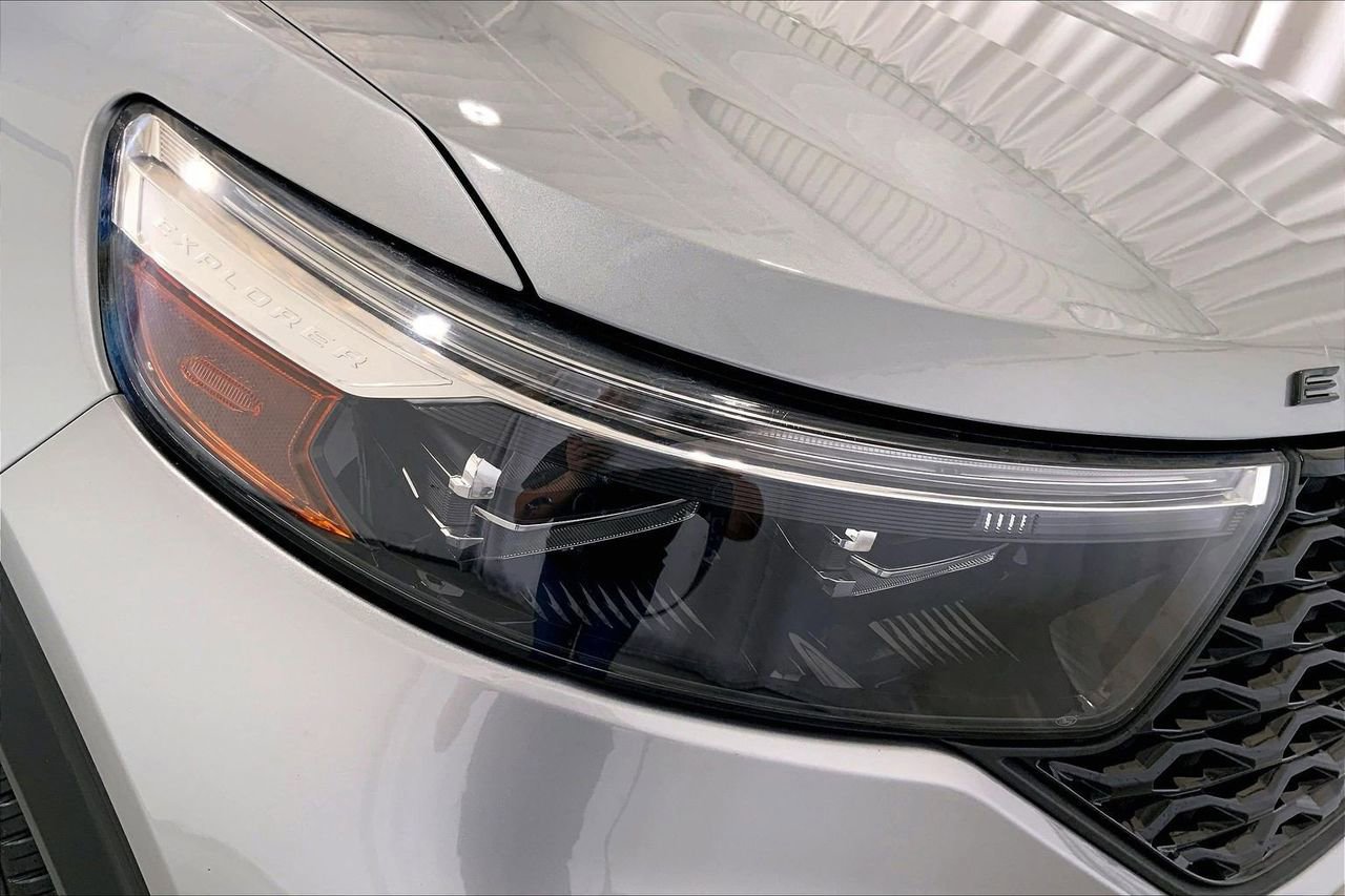 Certified 2023 Ford Explorer ST w/ Equipment Group 401A image 29