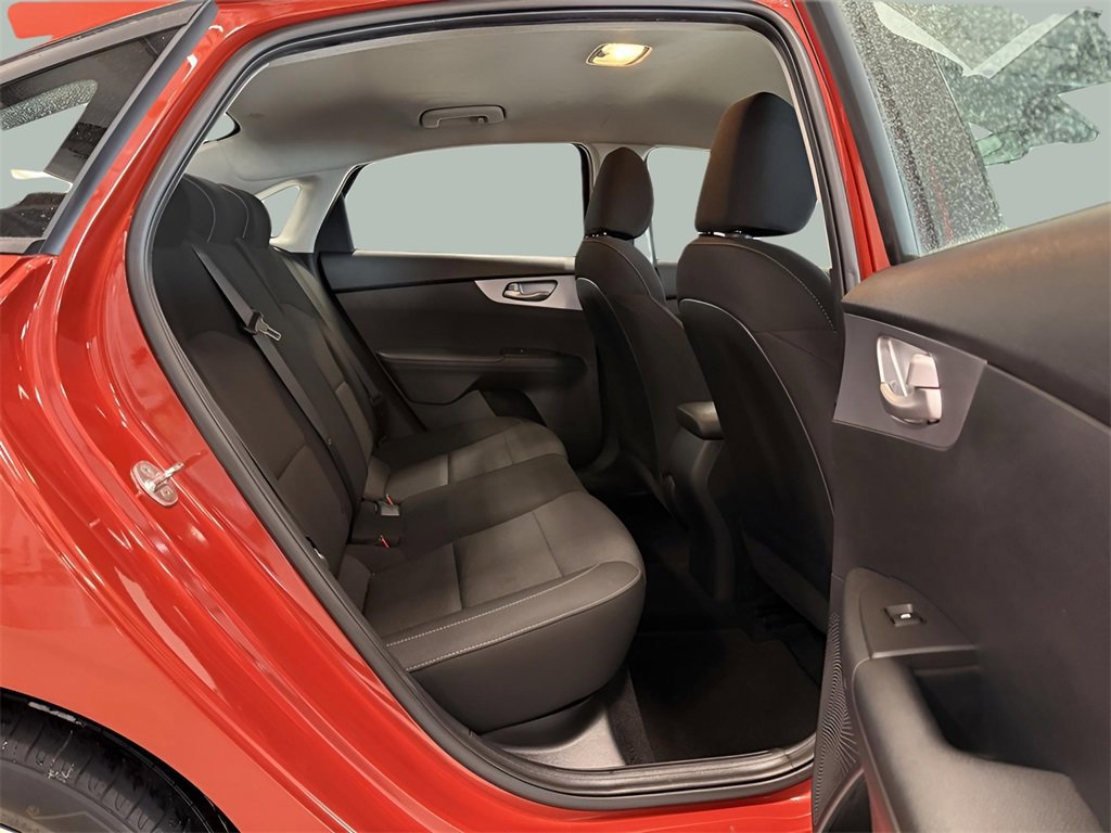 Used 2022 Kia Forte LXS image 11