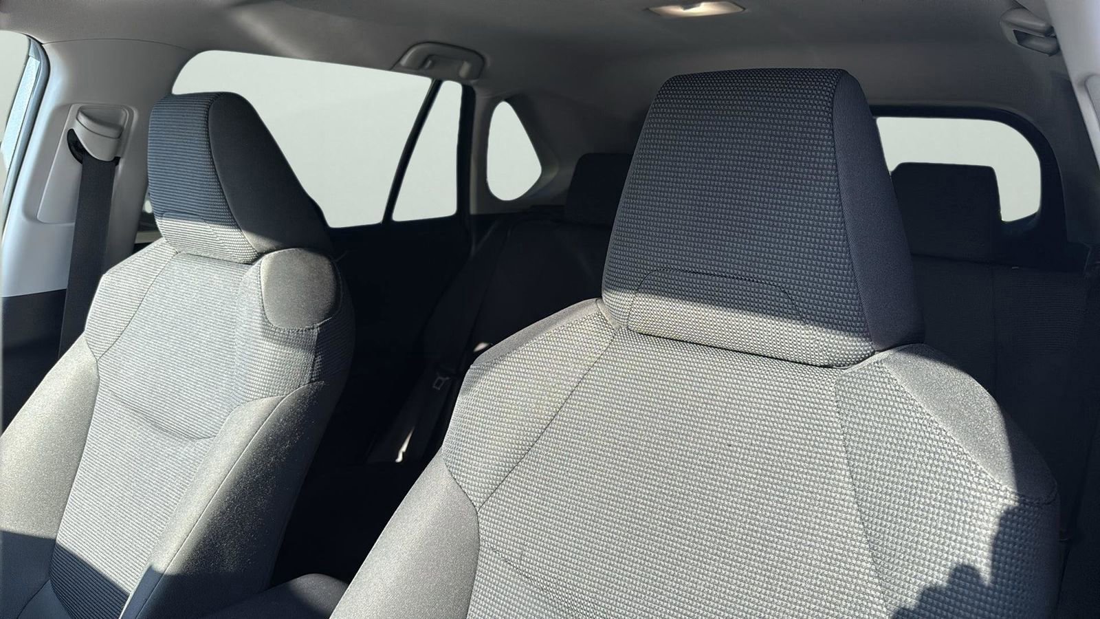 Used 2024 Toyota RAV4 LE image 10