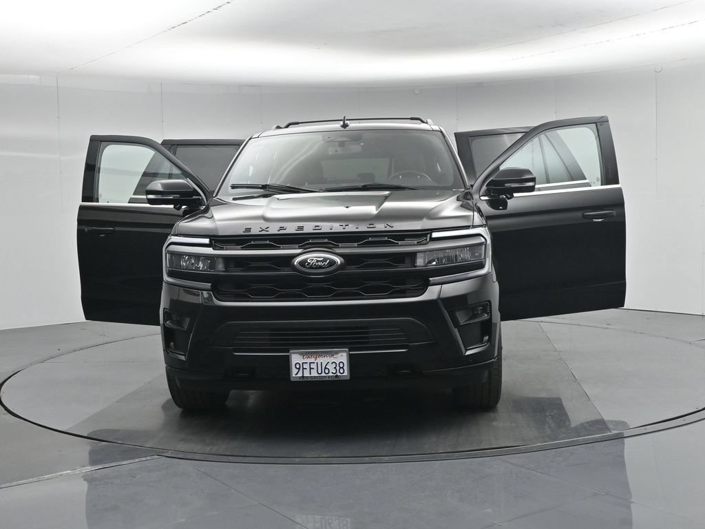 Certified 2023 Ford Expedition Limited AWD/4WD image 36