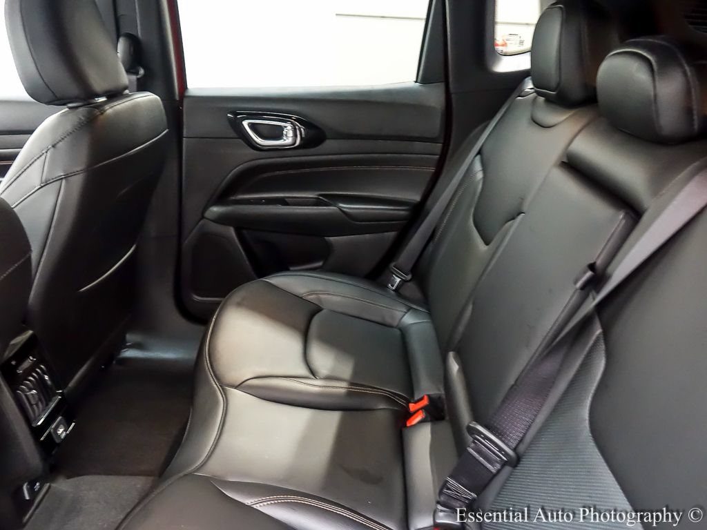 Used 2022 Jeep Compass Limited AWD/4WD image 11