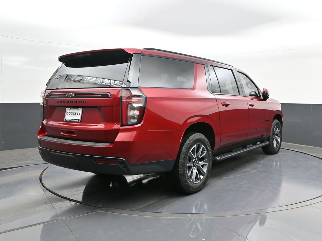 Used 2024 Chevrolet Suburban Z71 w/ Luxury Package AWD/4WD image 11