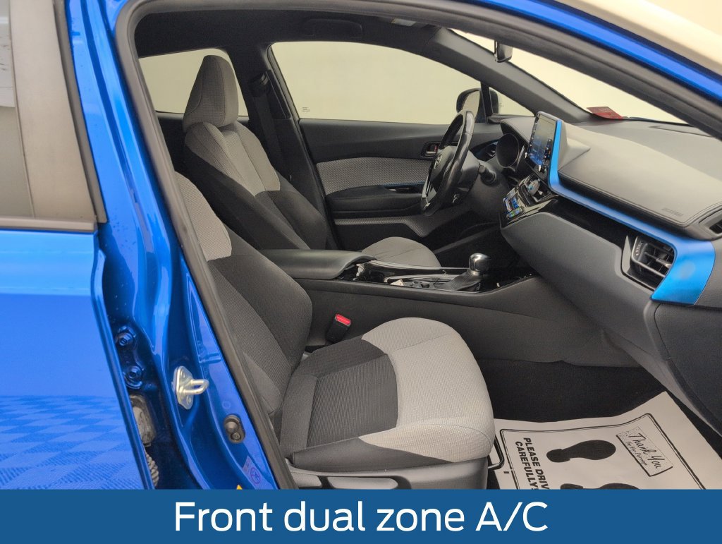 Used 2019 Toyota C-HR XLE FWD image 15