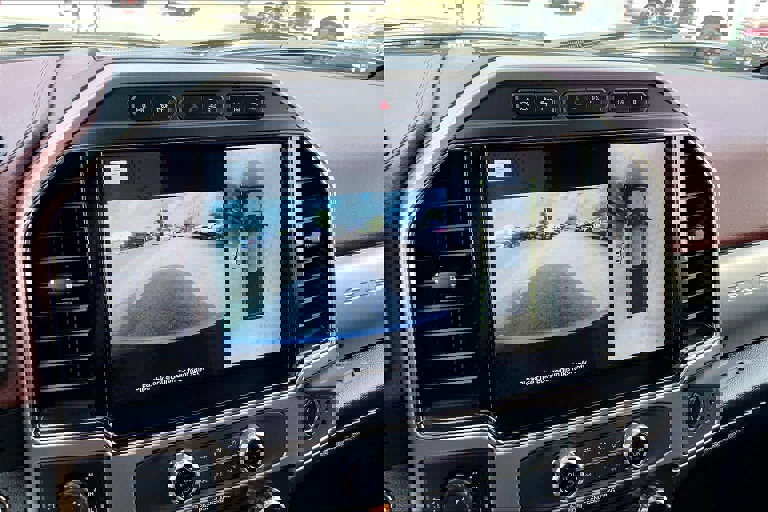 Certified 2022 Ford F250 Platinum w/ Tremor Off-Road Package image 23