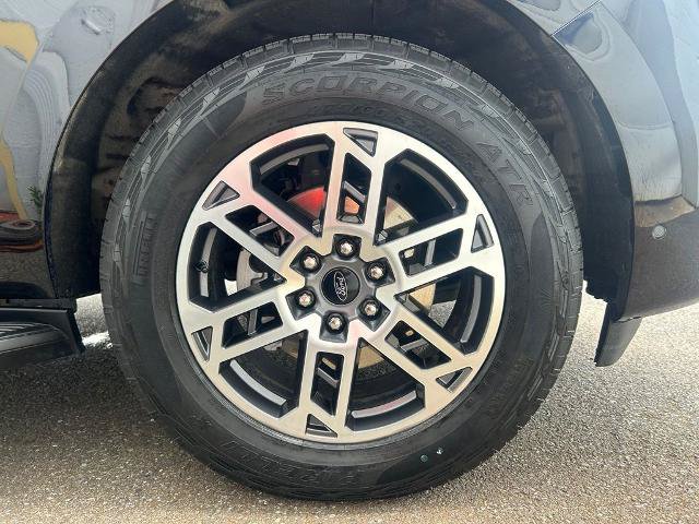 Certified 2025 Ford Expedition Active AWD/4WD image 34
