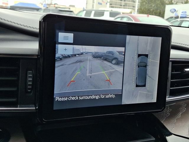 Certified 2023 Ford Explorer Platinum w/ Equipment Group 601A image 18