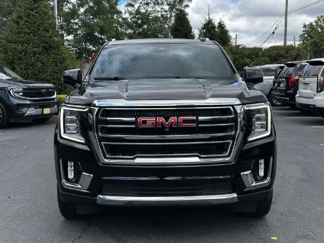 Used 2023 GMC Yukon SLT w/ SLT Premium Package AWD/4WD image 2