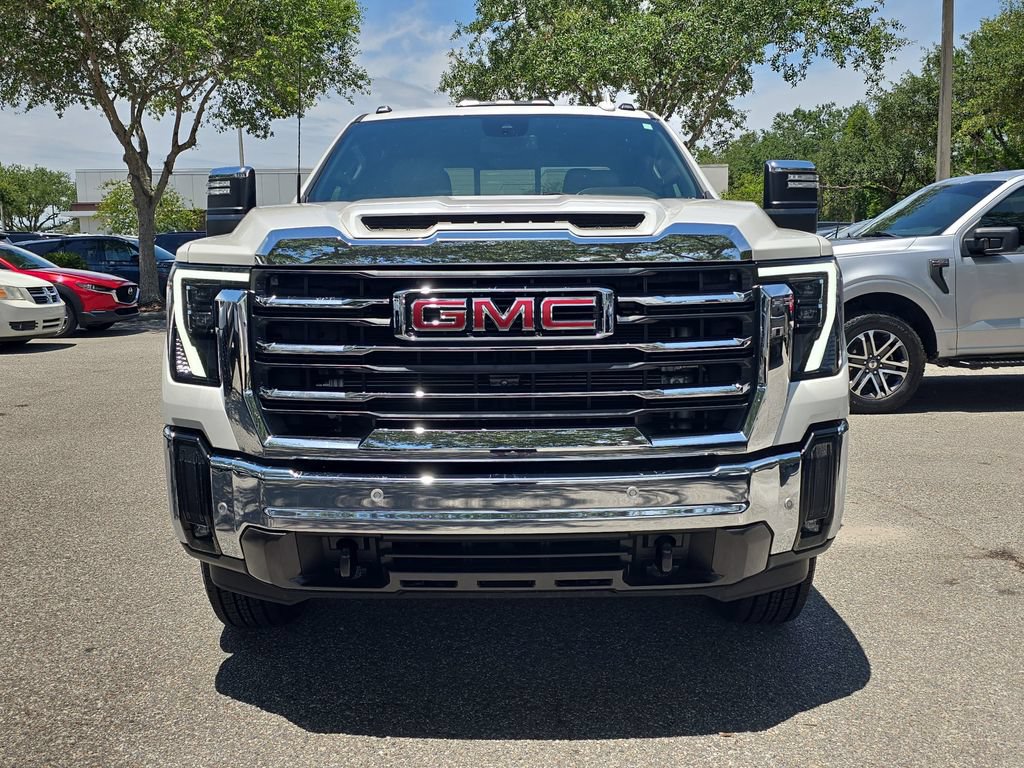 Used 2024 GMC Sierra 2500 SLT w/ SLT Premium Package AWD/4WD image 2