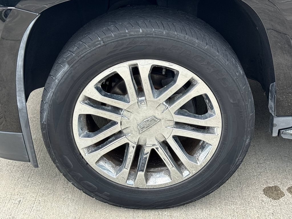 Used 2018 Cadillac Escalade 2WD image 17