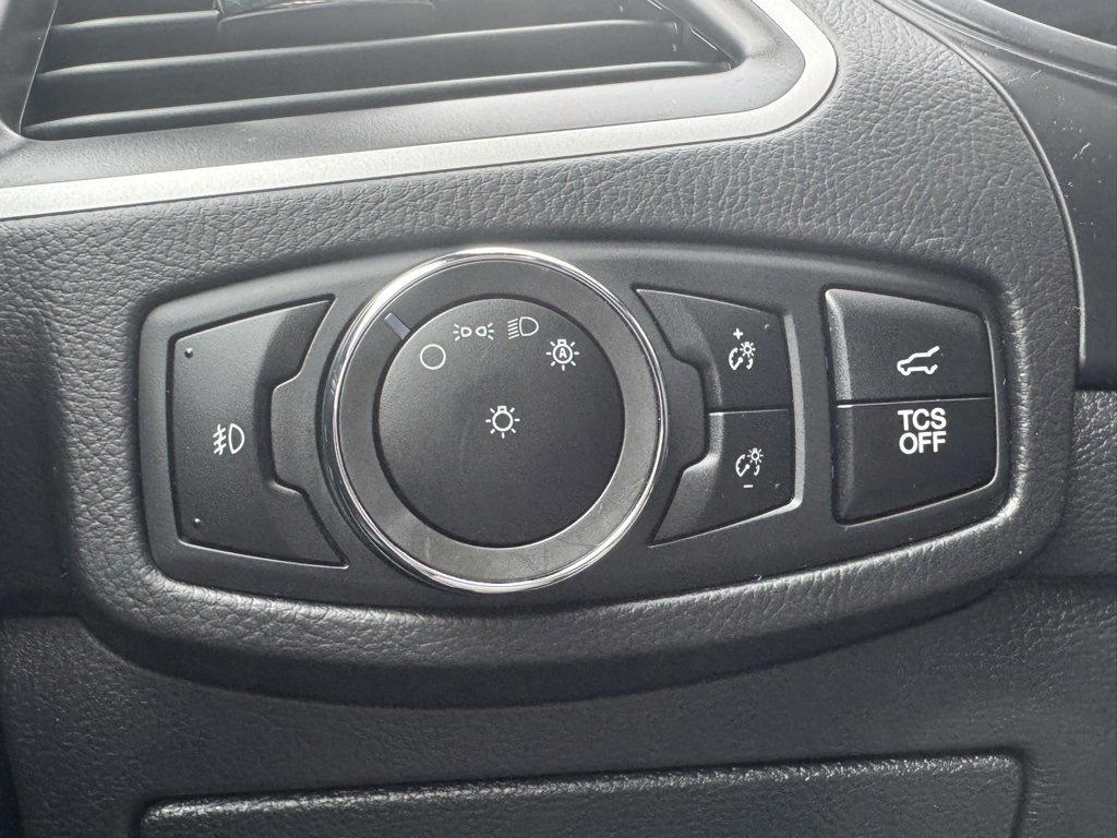 Certified 2024 Ford Edge ST-Line image 38