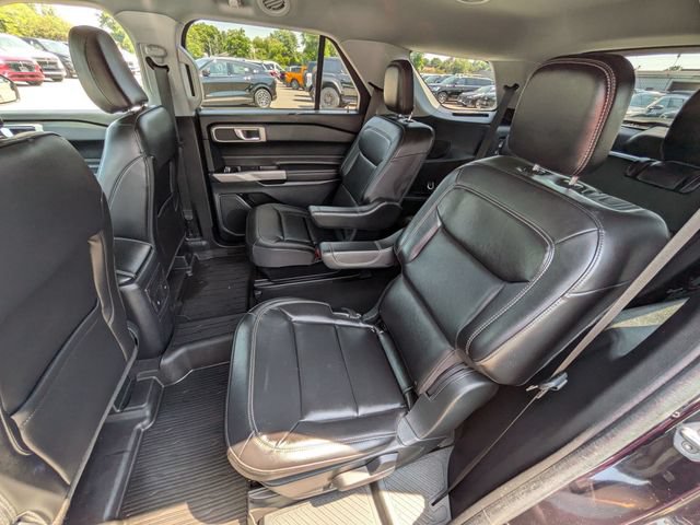 Certified 2023 Ford Explorer XLT w/ Equipment Group 202A AWD/4WD image 16