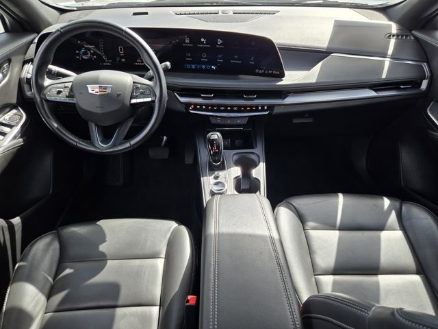 Used 2025 Cadillac XT4 Premium Luxury FWD image 12