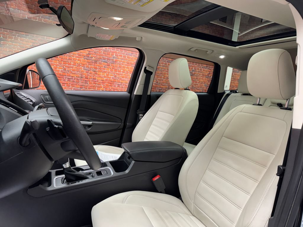 Certified 2018 Ford Escape SEL w/ SEL Sport Appearance Package AWD/4WD image 23