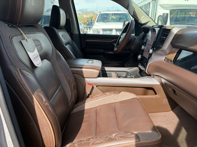 Used 2025 RAM 1500 Limited AWD/4WD image 19