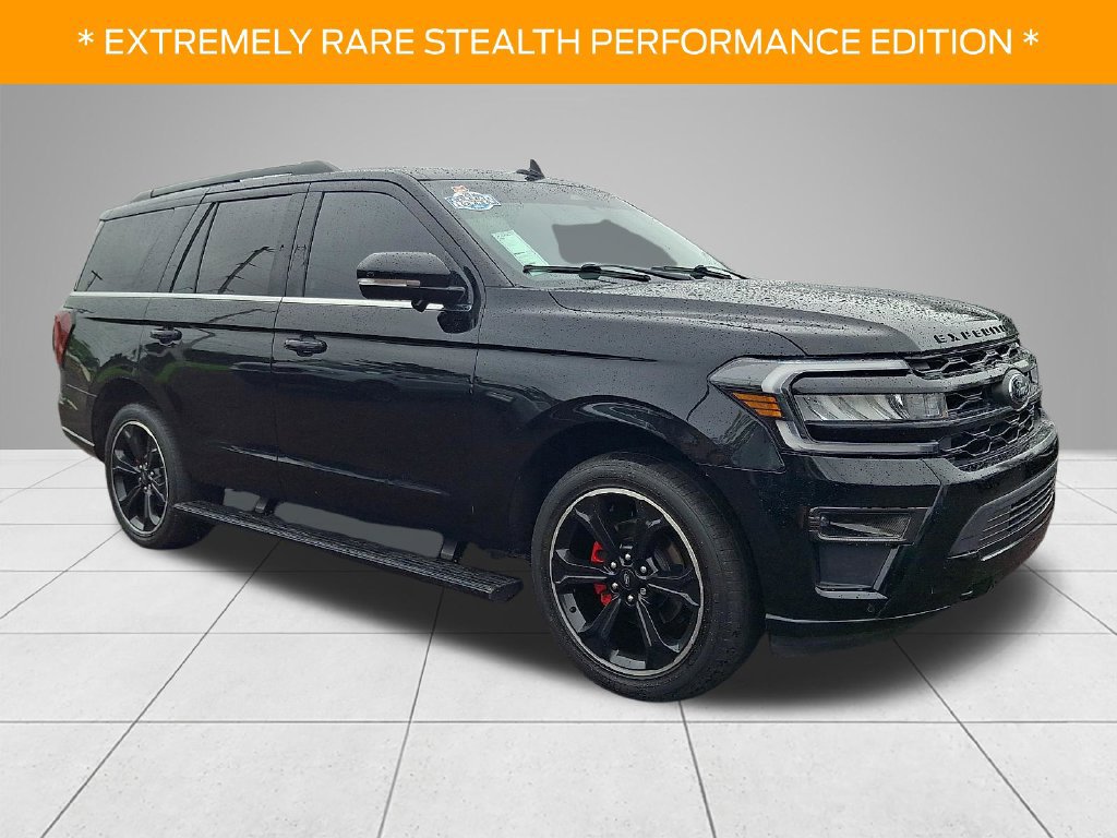 Certified 2023 Ford Expedition Limited AWD/4WD image 3