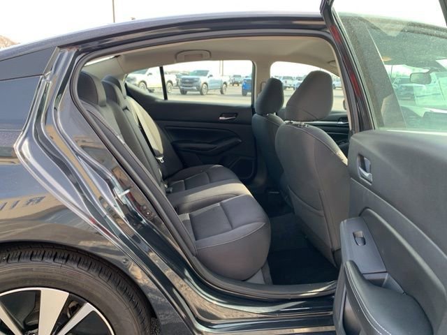 Used 2022 Nissan Altima 2.5 SV image 17