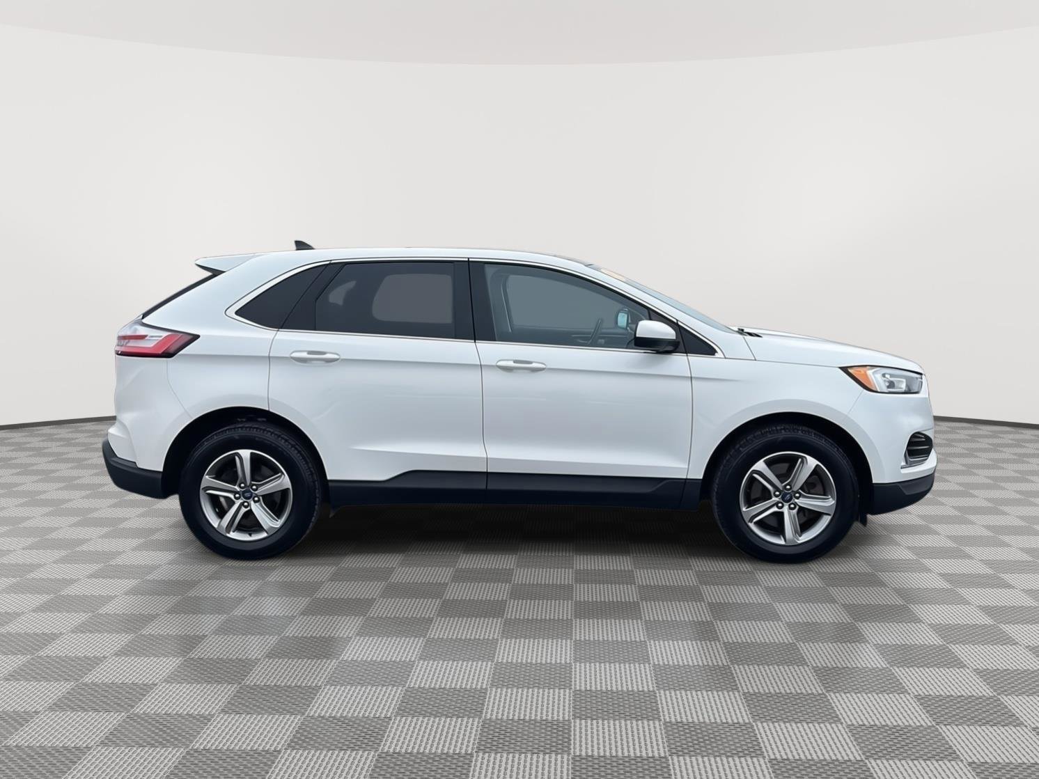 Certified 2021 Ford Edge SEL w/ Convenience Package image 5