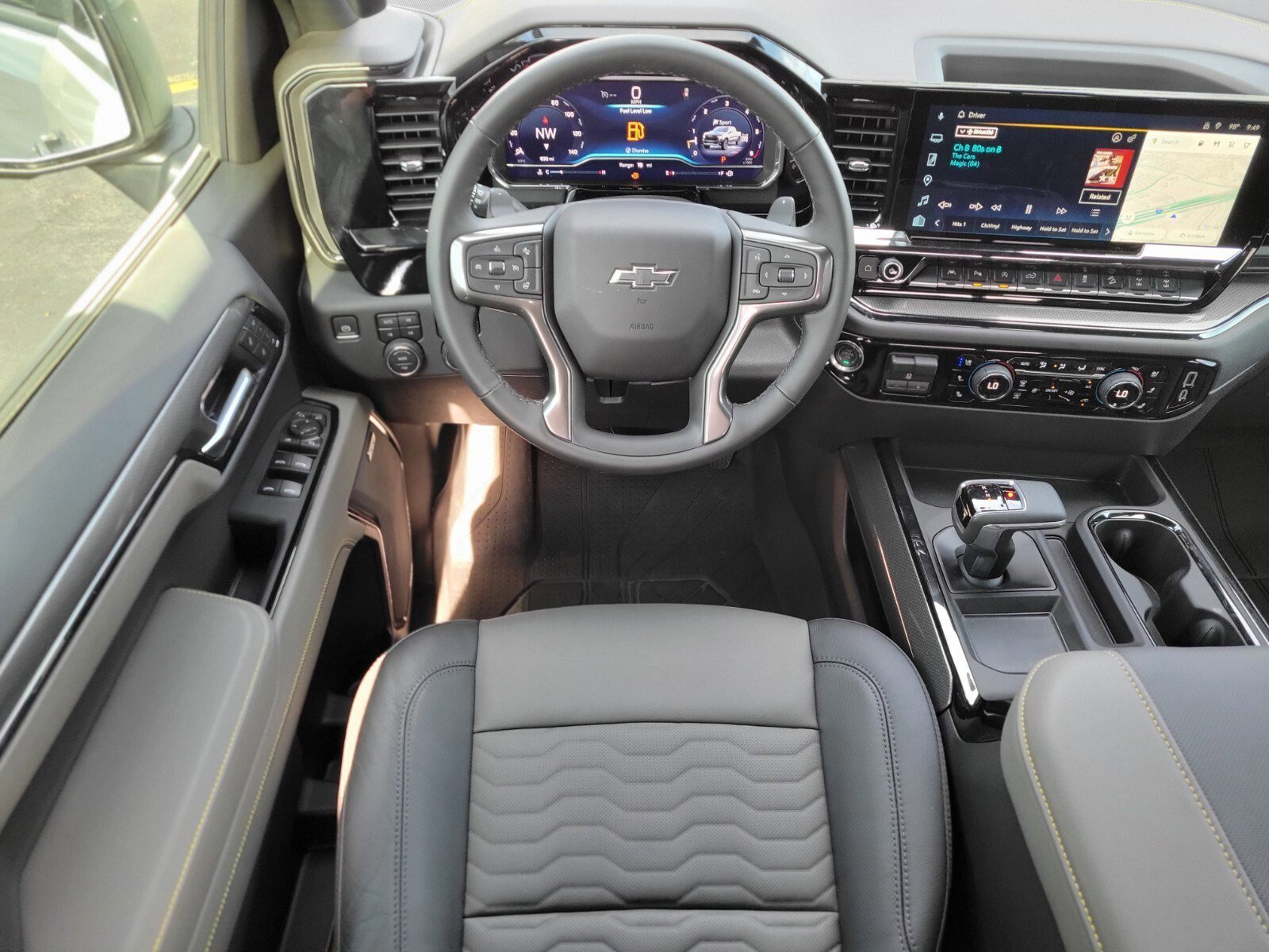 Used 2025 Chevrolet Silverado 1500 ZR2 image 14