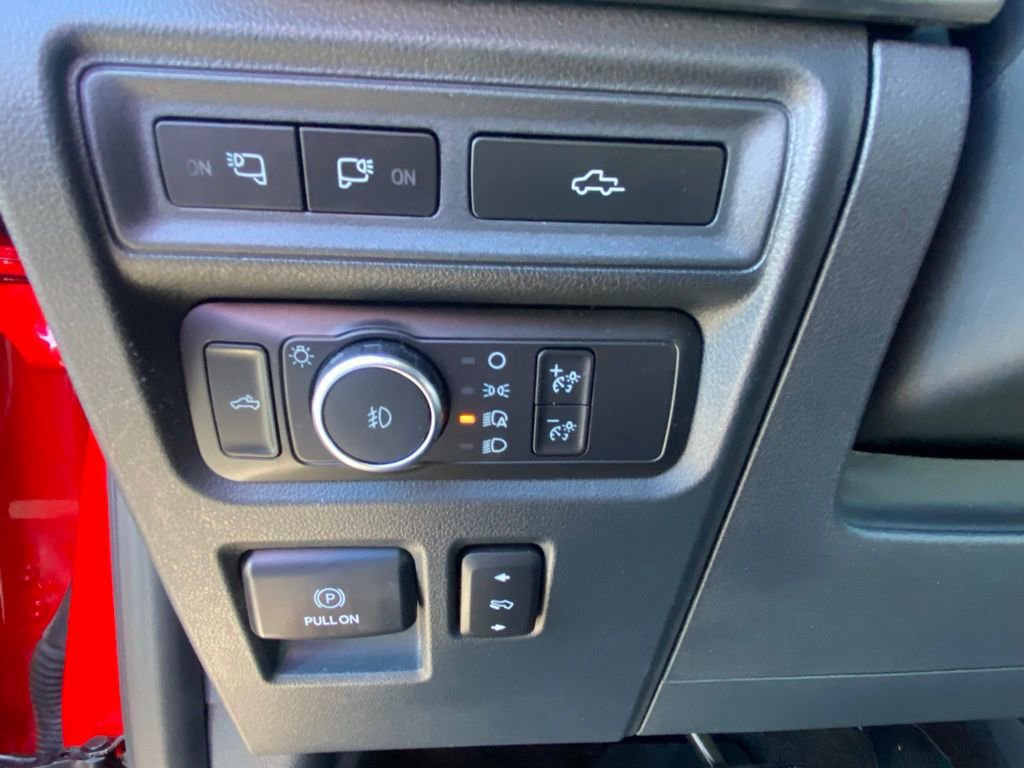 Certified 2022 Ford F150 Lariat w/ Equipment Group 502A High image 12