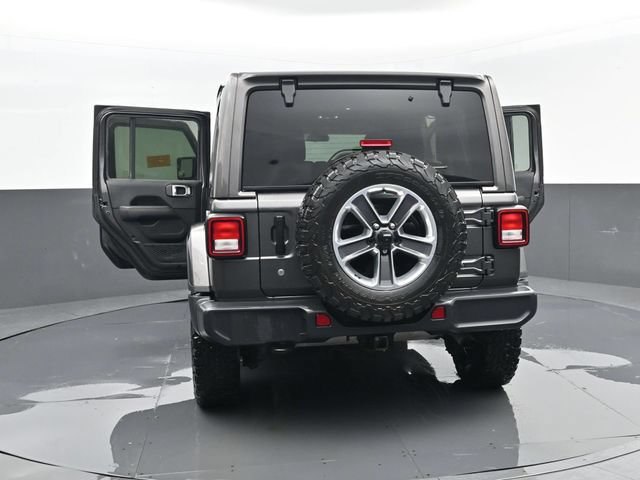 Used 2019 Jeep Wrangler Unlimited Sahara w/ Cold Weather Group AWD/4WD image 29